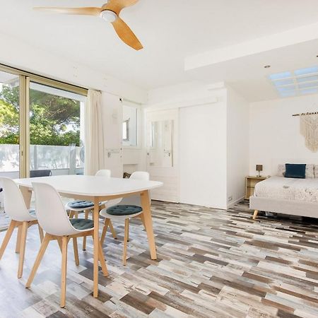 Grand Studio Neuf Face Port Et Plage, Parking Prive โกลเฟอ-จวน ภายนอก รูปภาพ