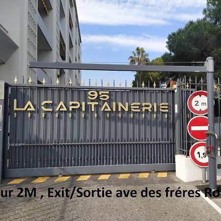 Grand Studio Neuf Face Port Et Plage, Parking Prive โกลเฟอ-จวน ภายนอก รูปภาพ