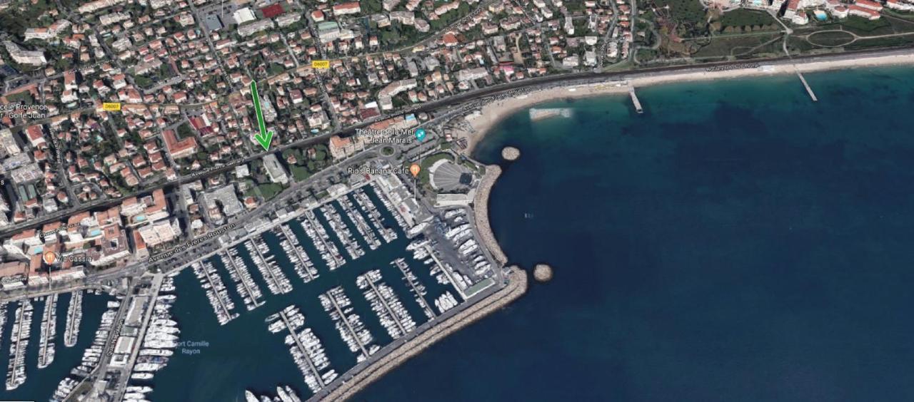 Grand Studio Neuf Face Port Et Plage, Parking Prive โกลเฟอ-จวน ภายนอก รูปภาพ