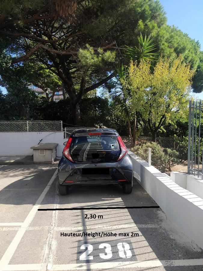 Grand Studio Neuf Face Port Et Plage, Parking Prive โกลเฟอ-จวน ภายนอก รูปภาพ