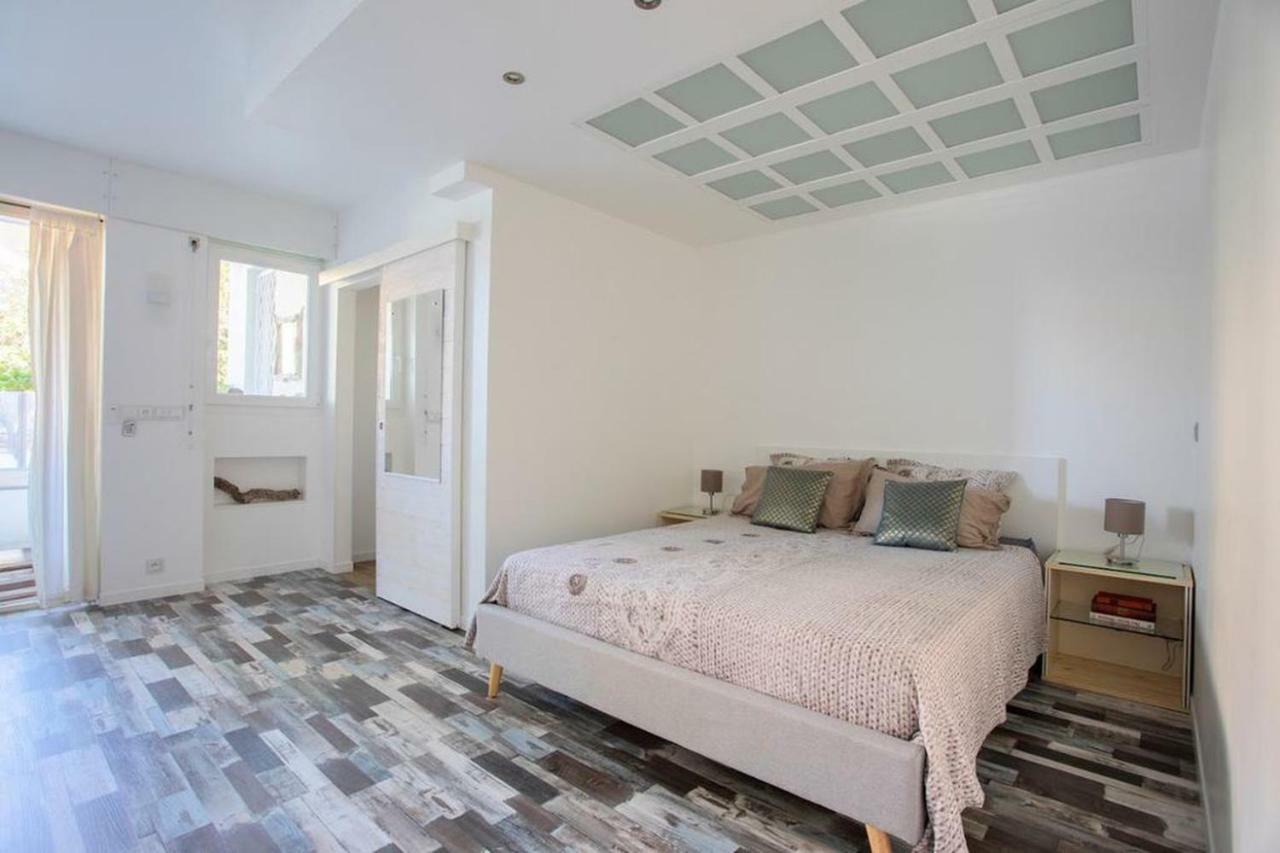 Grand Studio Neuf Face Port Et Plage, Parking Prive โกลเฟอ-จวน ภายนอก รูปภาพ